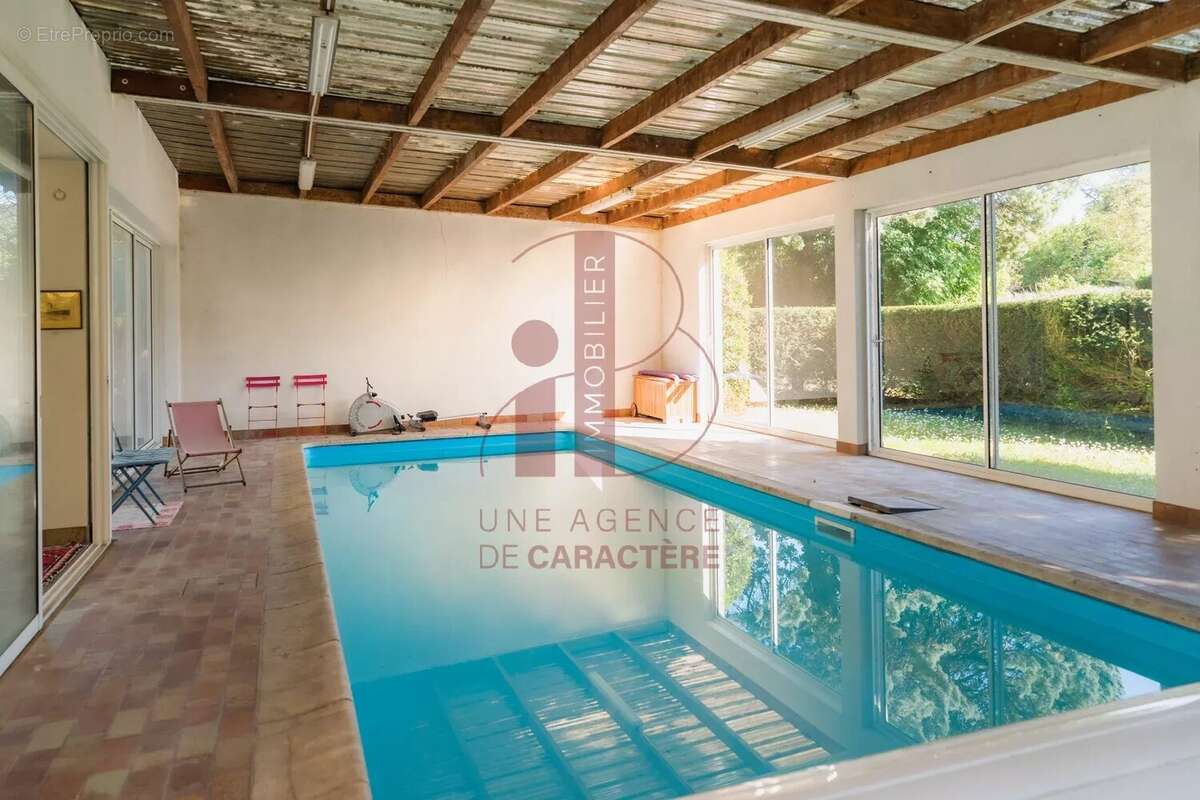 Maison à FONTAINEBLEAU