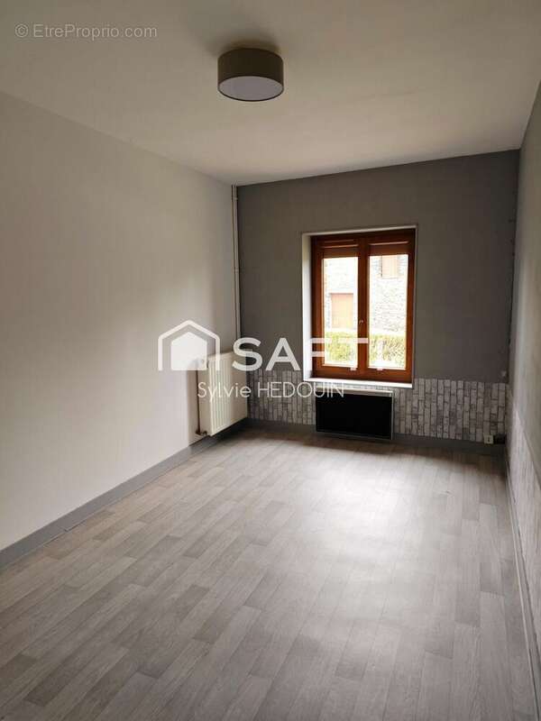 Maison 100 m² à Villepail  - photo 6