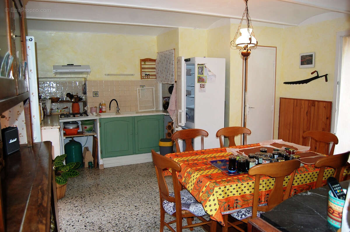 Mas en pierre 250 m2 sur 2000 m2 de terrain - photo 14