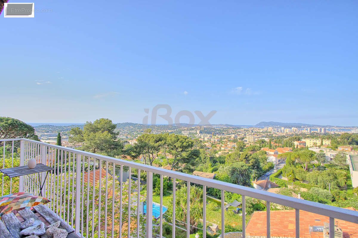 Toulon Faron Dans résidence de prestige appartement avec vue mer panoramique - photo 10