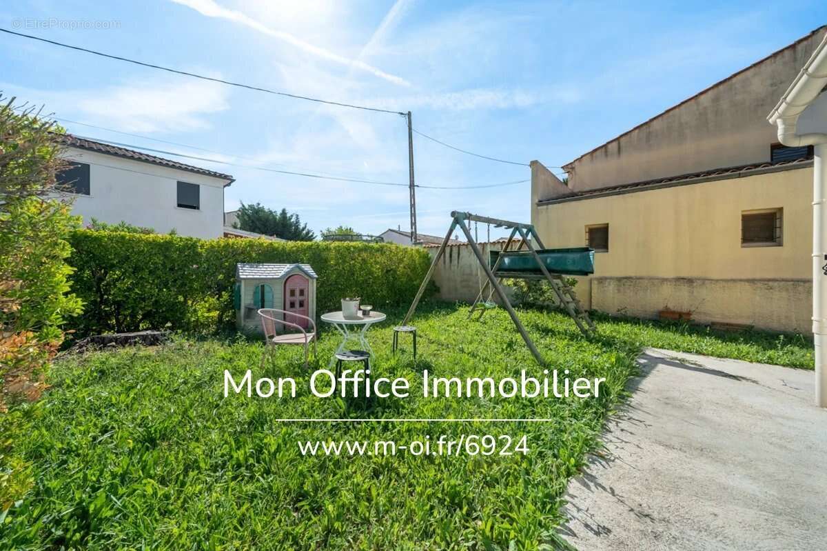 Référence : 6924-YAN. - Maison 4 pièces + studio + garage - photo 3