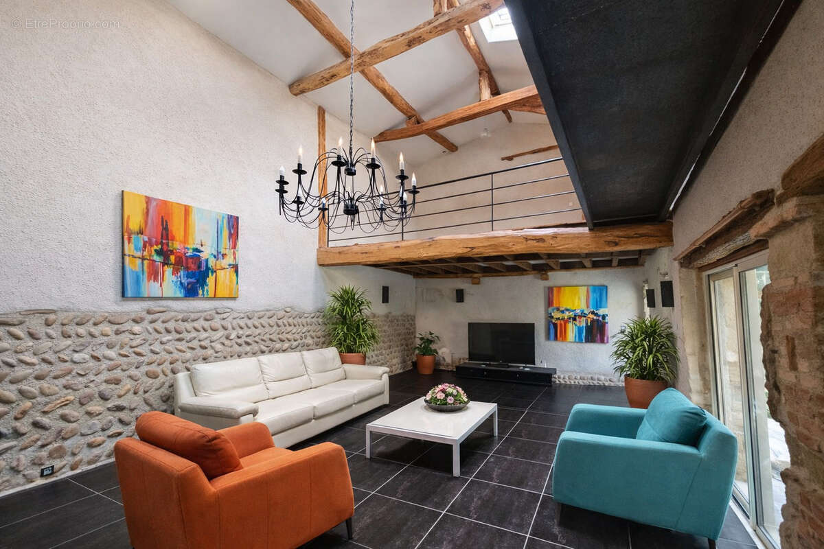 Maison à ROUSSILLON