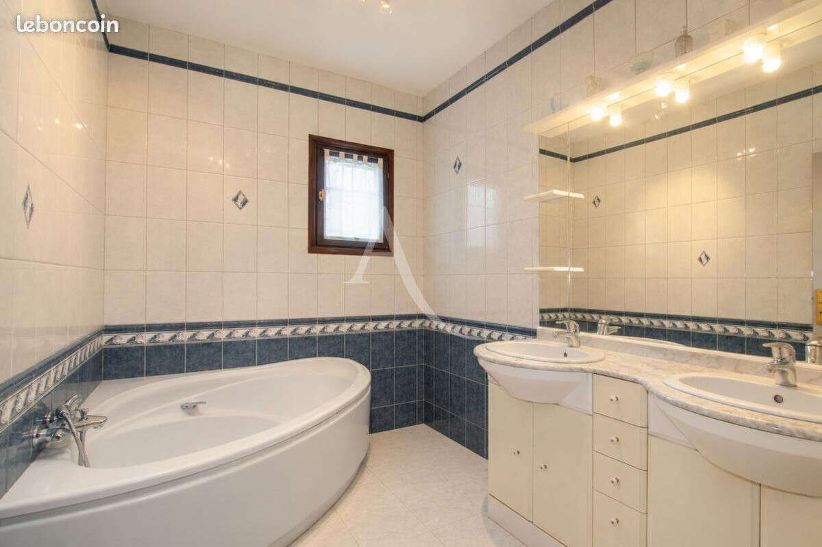 Maison Pepieux 9 pièce(s) - photo 11