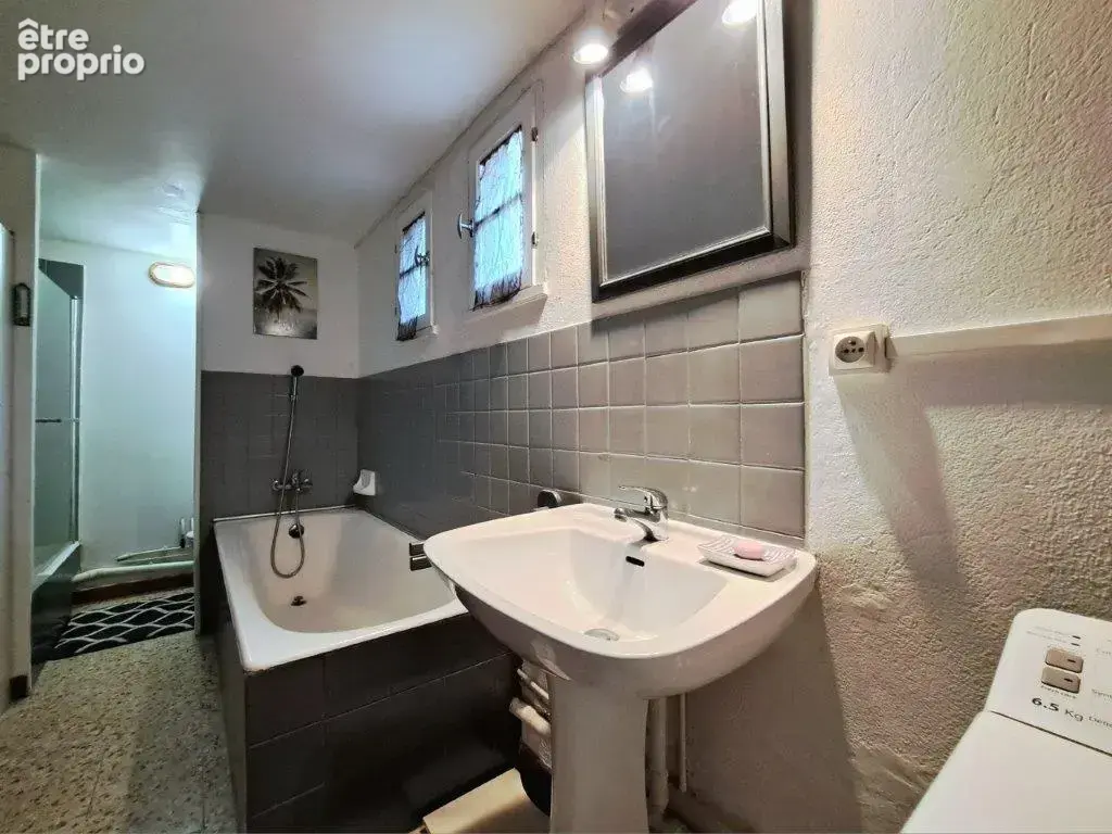 A vendre à Gargas spacieuse avec deux appartements et piscine - photo 9
