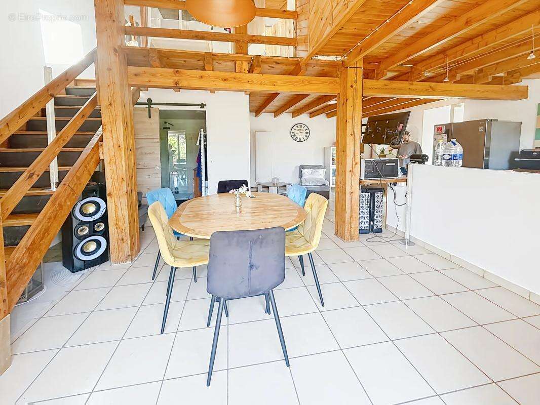 Maison à FONTES