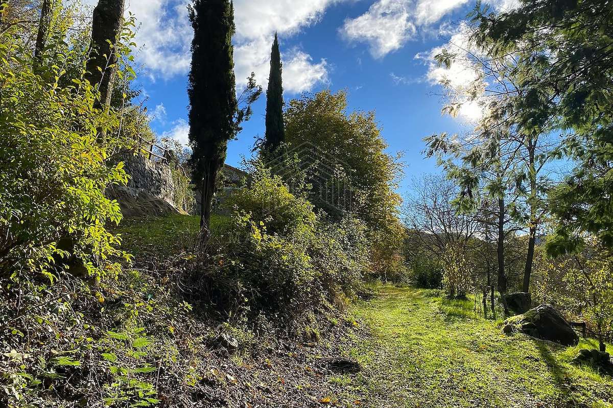 Maison à SAINT-LAURENT-DE-CERDANS