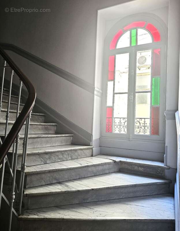 Proche Place de la Libération - Grand 4P avec extérieur - photo 7