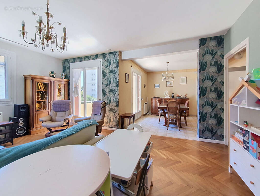 Prox Voie Verte / Métro Cuire - grande maison familiale - photo 5