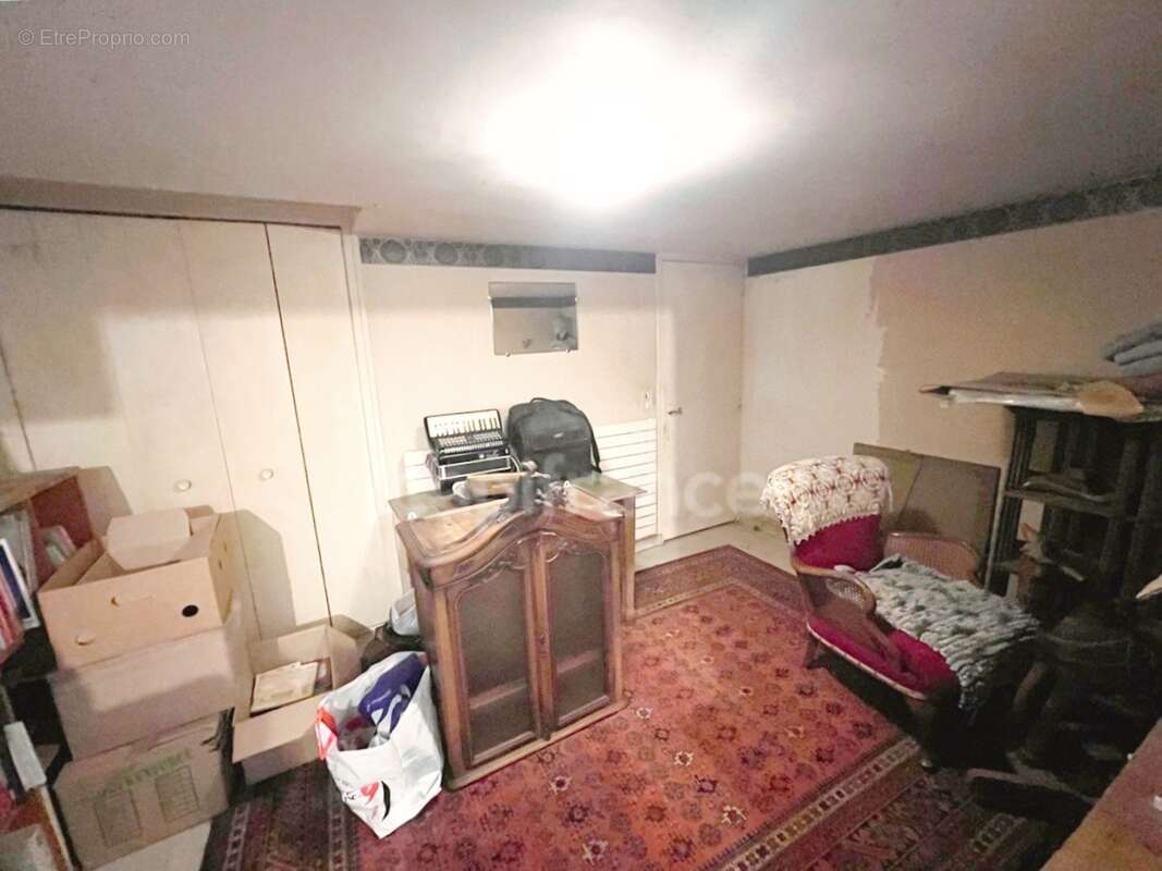 Maison à vendre à Digne-les-Bains – 115 m², 4 chambres, jardin arboré de 300 m², fort potentiel - photo 16