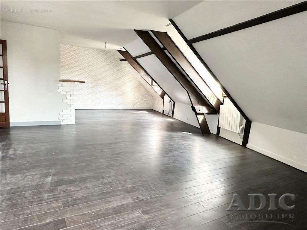 Appartement à DAMMARTIN-EN-GOELE
