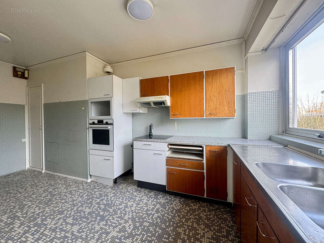 Appartement à FONTENAY-SOUS-BOIS