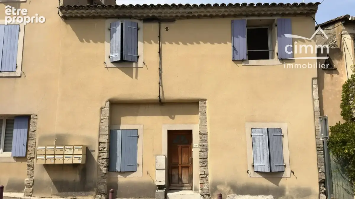 Appartement à CHATEAUNEUF-DE-GADAGNE