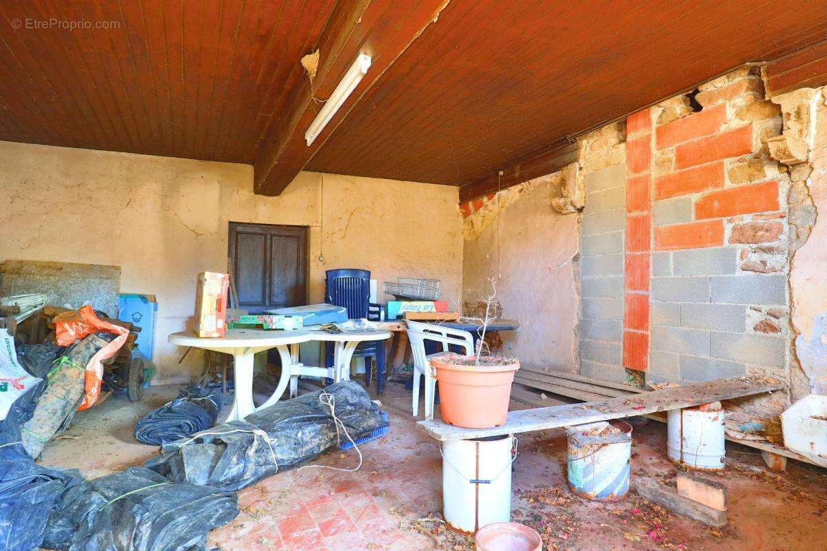 Propriete à vendre 4 pièces NOAILLY (42) - photo 11