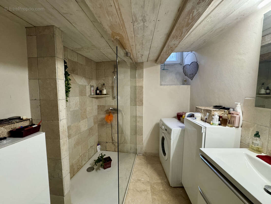 Appartement à MORMOIRON