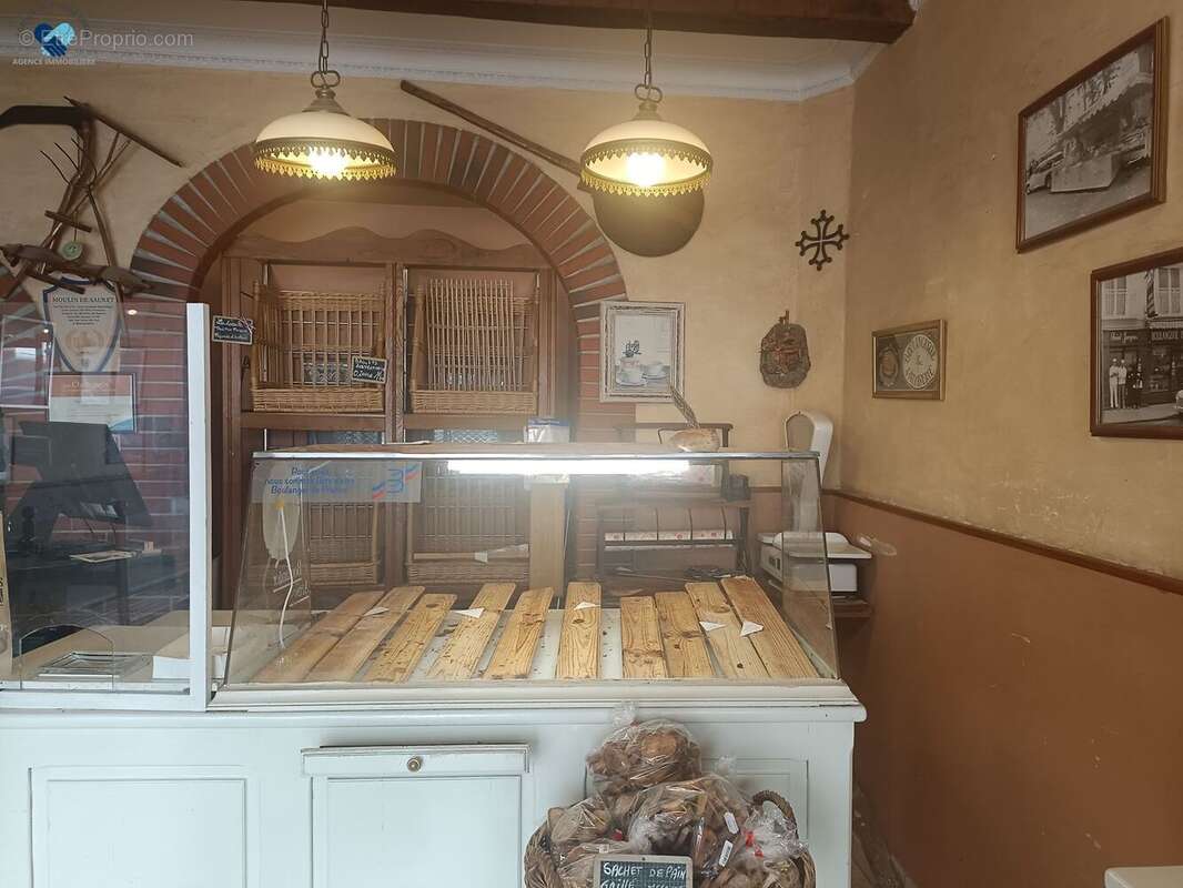 Commerce 120 m² à Villeneuve-Les-Beziers  - photo 8