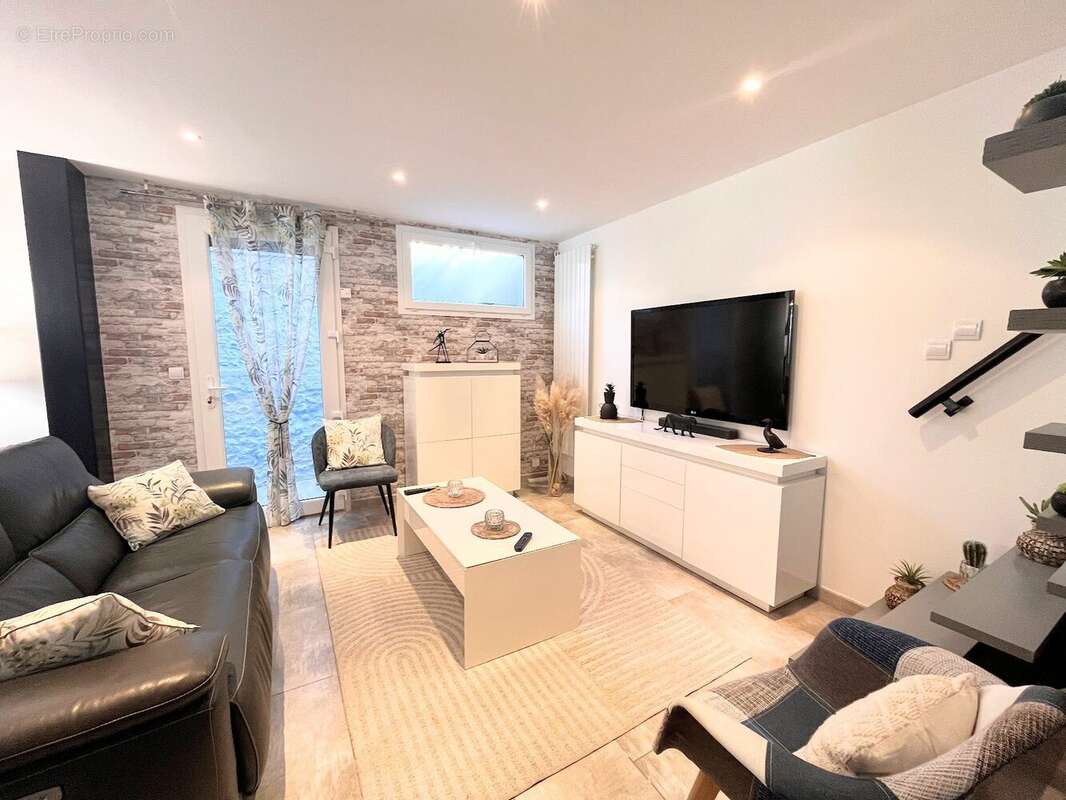 Maison 75 m² à Saint-Leonard  - photo 4