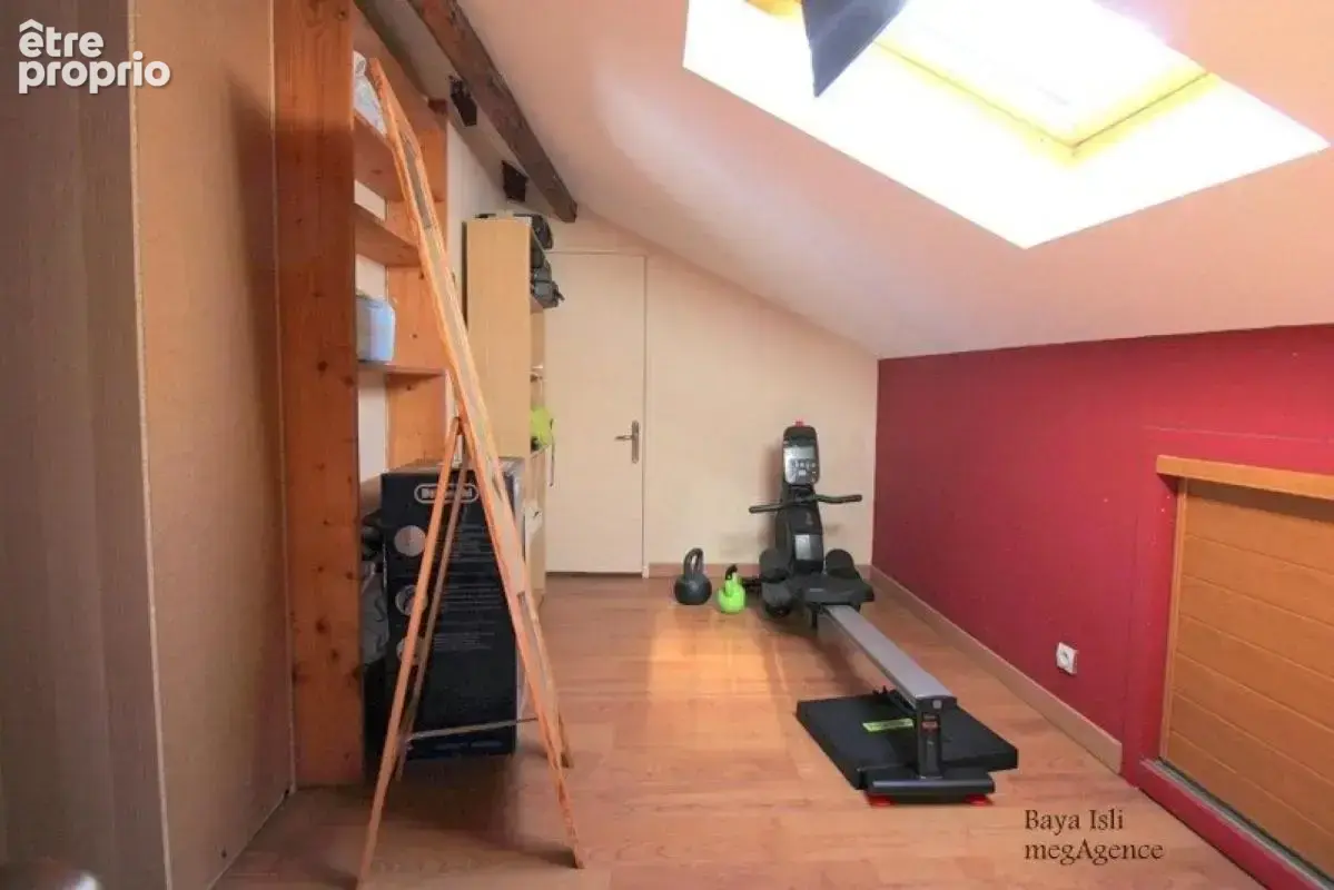 Appartement T5 110m², duplex atypique avec tropézienne - photo 11