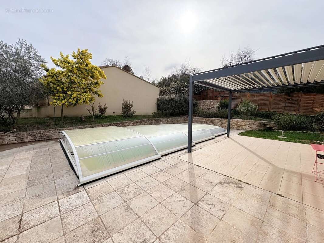 Maison à MIRABEL-AUX-BARONNIES