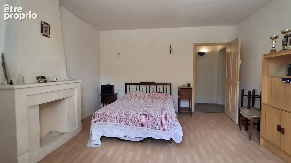 Exclusivité, Maison de ville à St Paul  3 Châteaux, 3 ch. avec jardin piscinable d'env. 600m²! - photo 10