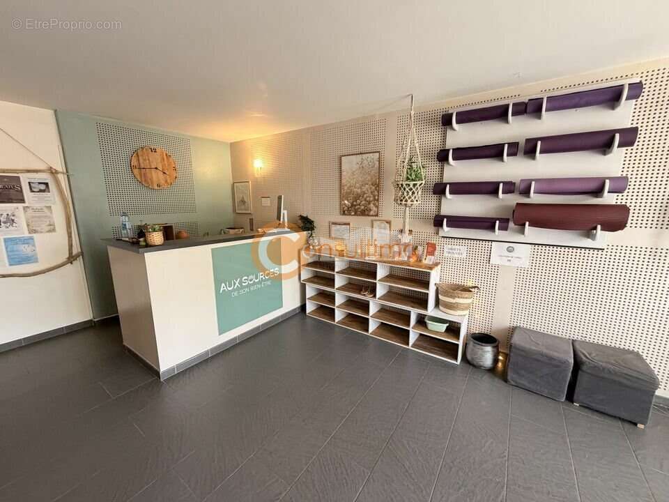 Local commercial à vendre - photo 2