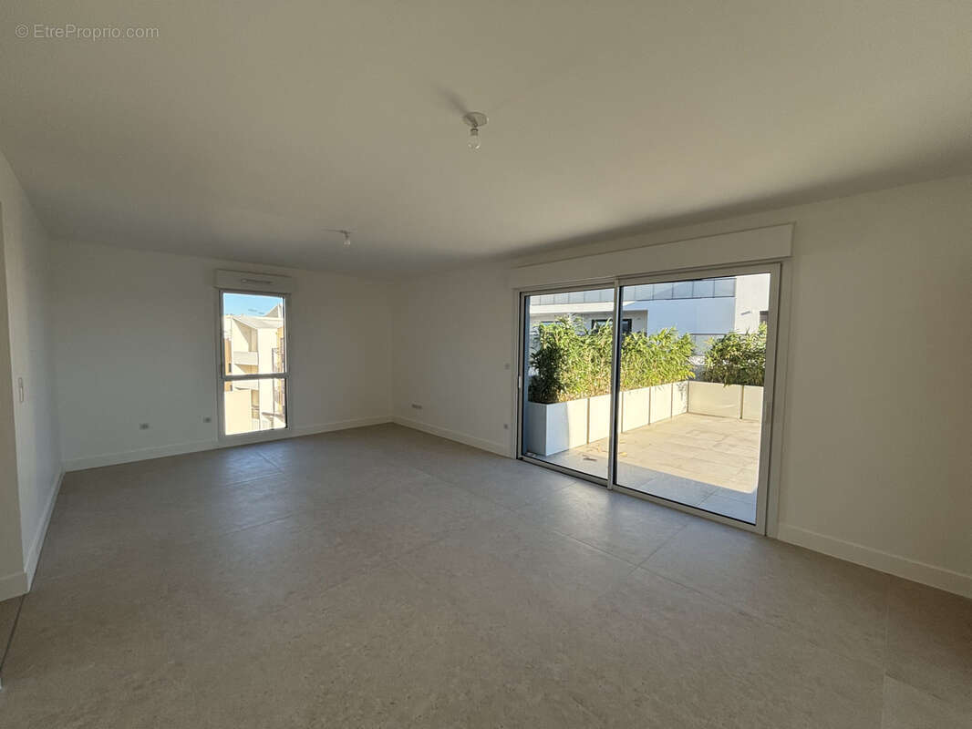 Appartement à SAINT-JEAN-DE-VEDAS