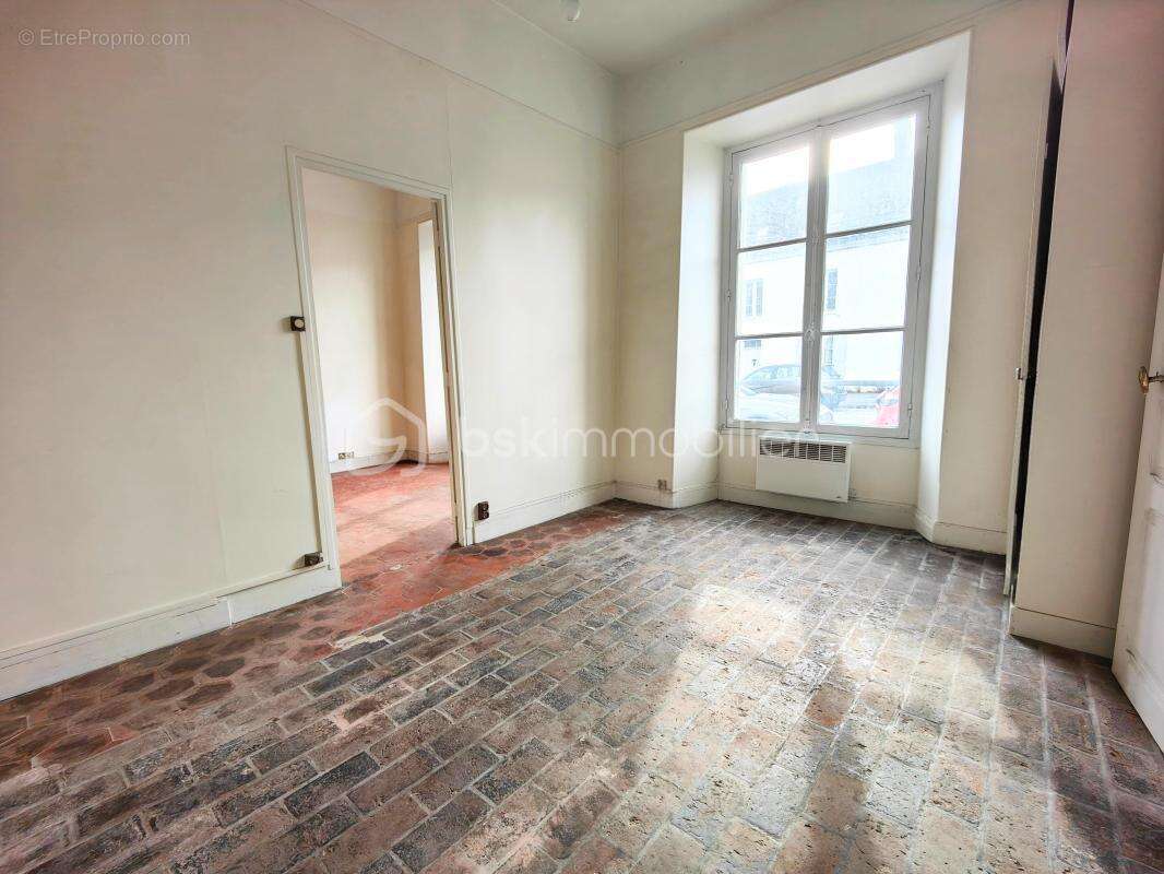 Appartement à JOUARS-PONTCHARTRAIN