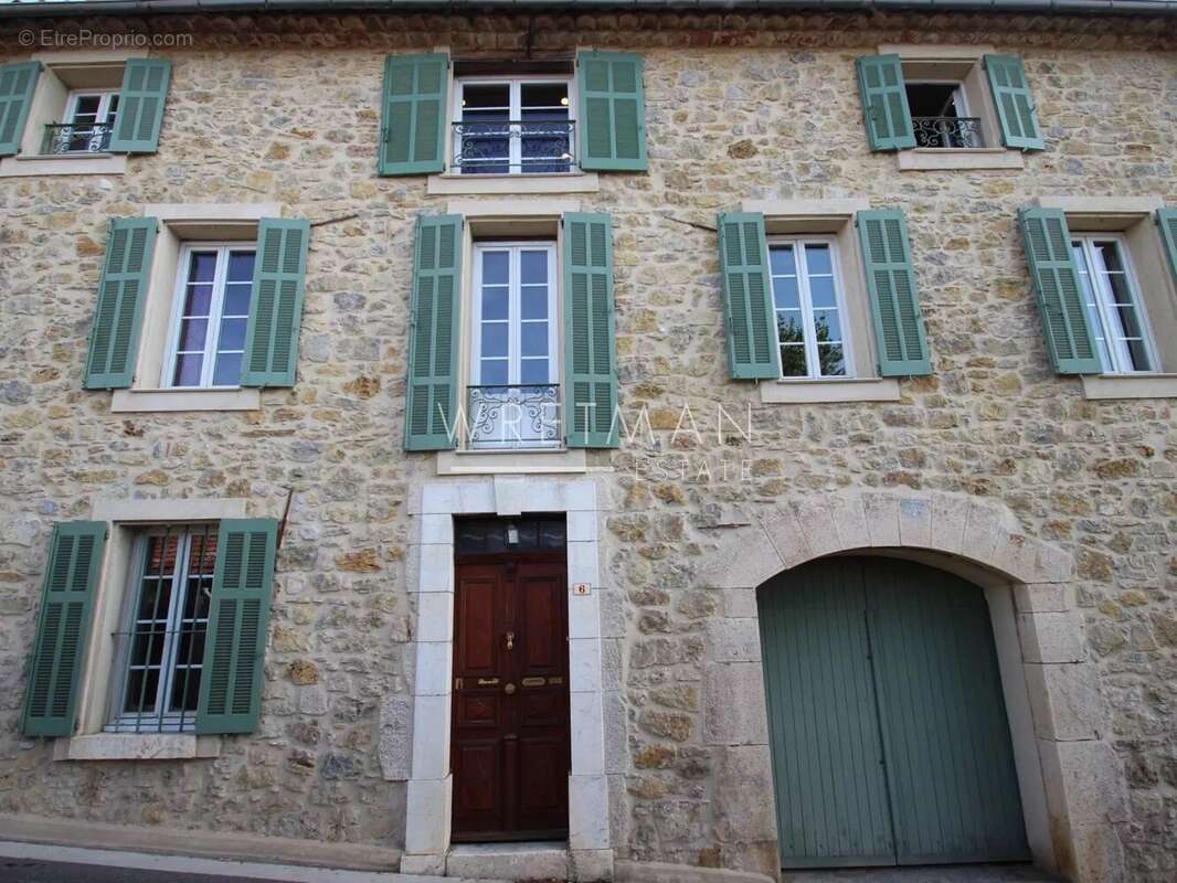 Maison à MONTAUROUX