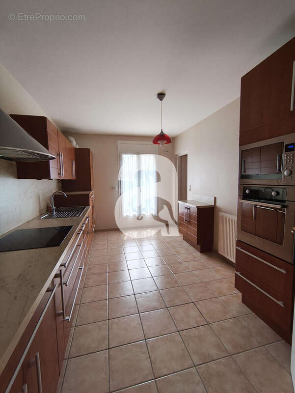 Appartement 98 m² à Soissons  - photo 3
