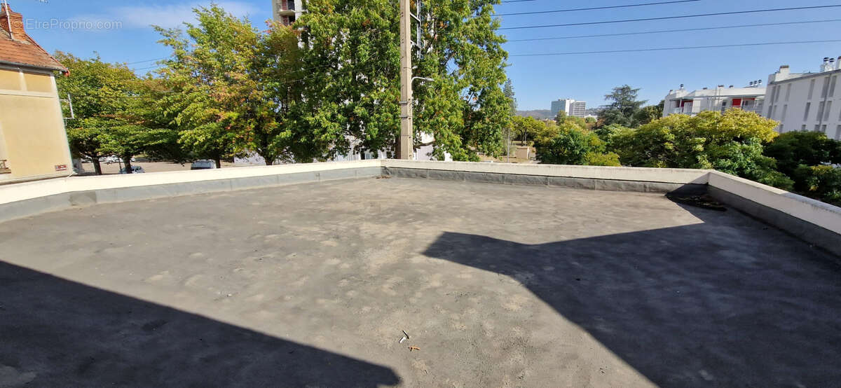 Commerce à MONTLUCON