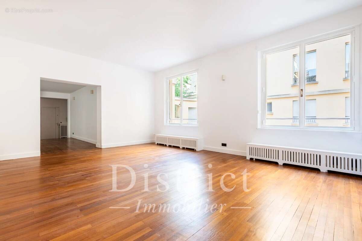 Appartement à PARIS-4E