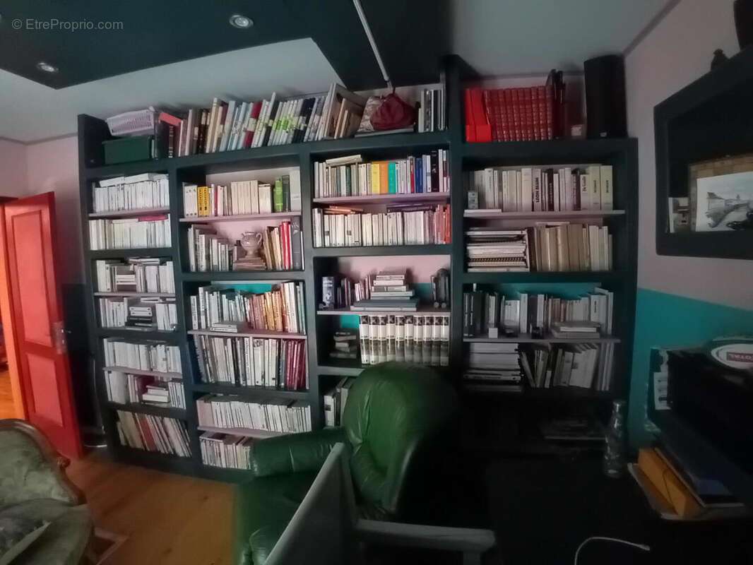 Blibliotheque - Maison à ARCAMBAL