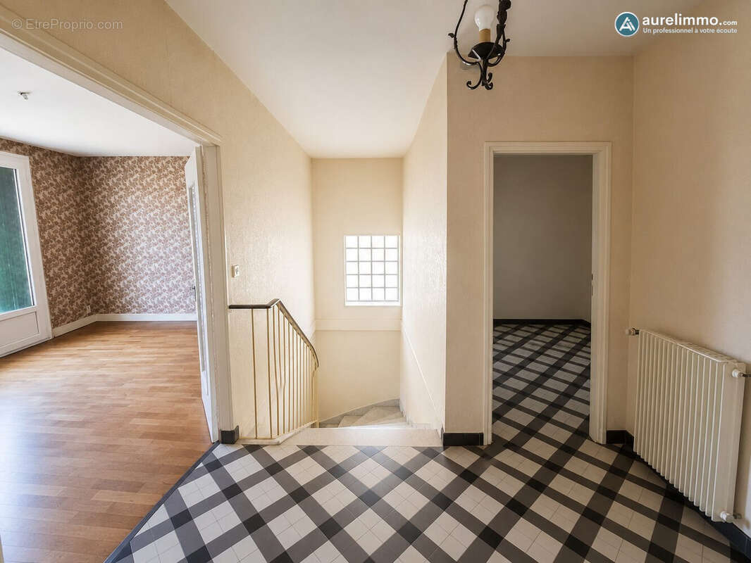 Maison 94 m² à Montlucon  - photo 5