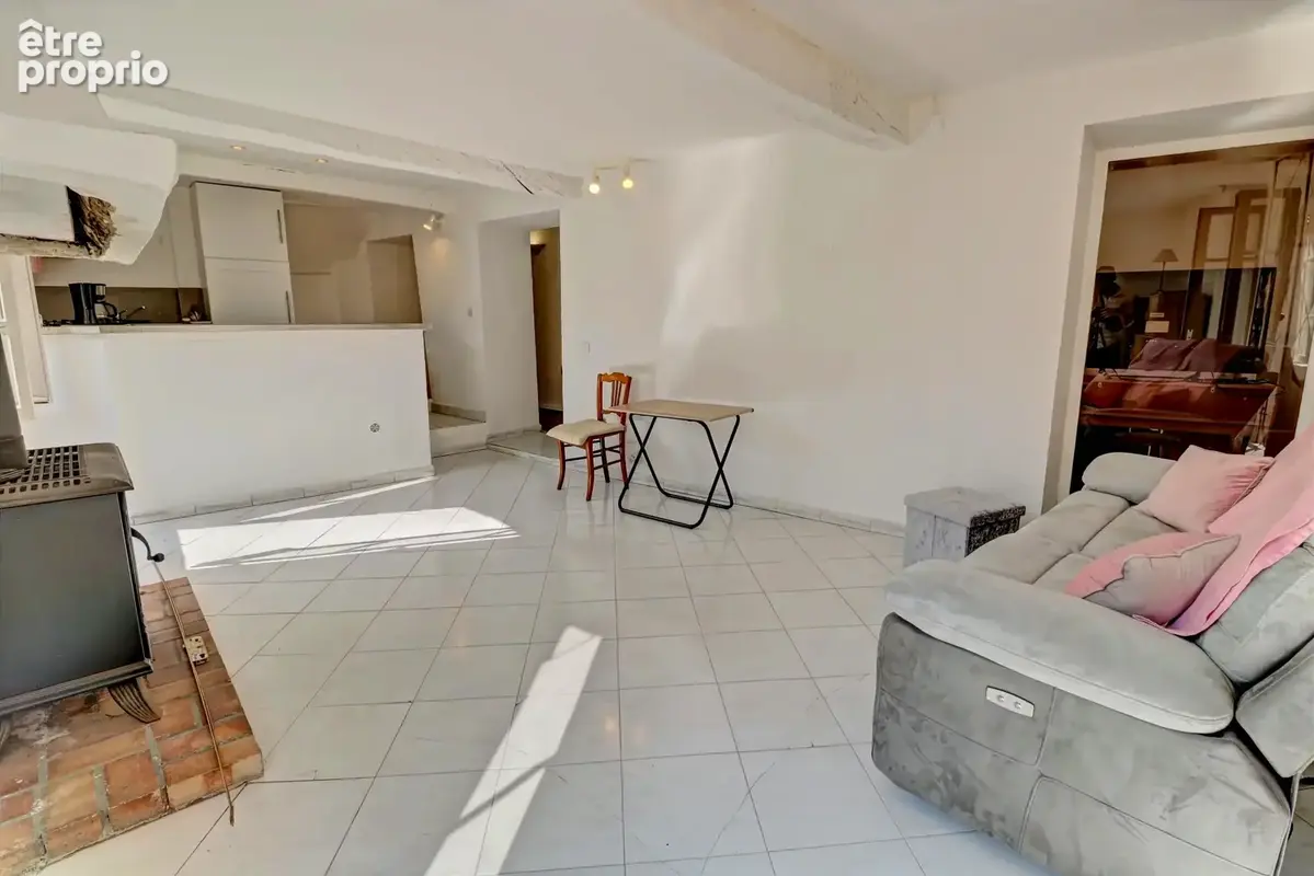 Appartement meublé Haut-de-Cagnes avec balcon et vue mer - photo 3