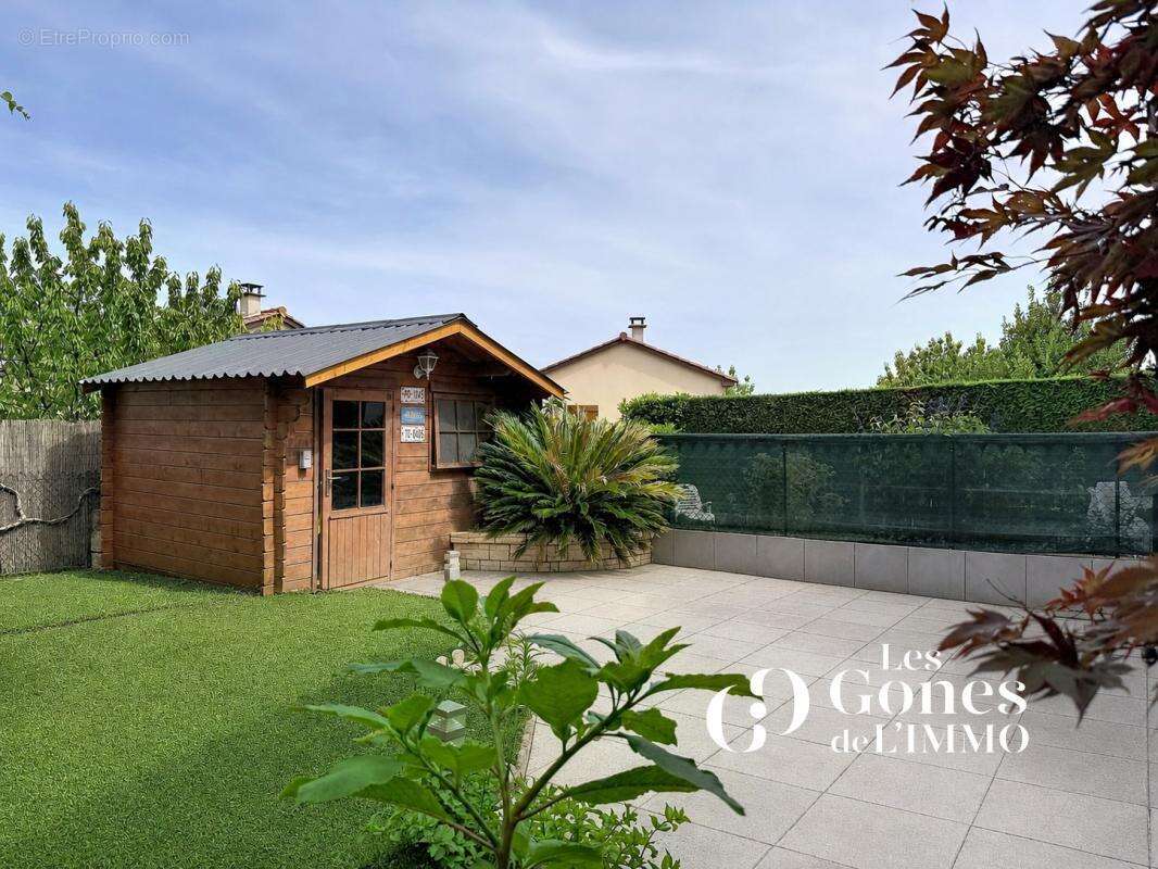 Maison à PIERRE-BENITE