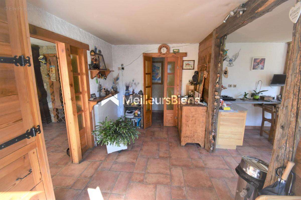 Maison à VAL-DES-PRES