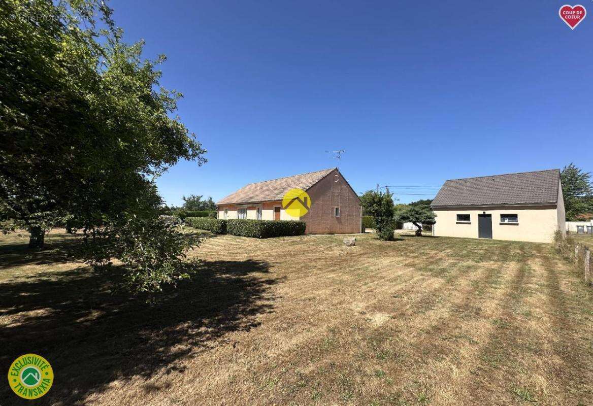 Maison à LA GUERCHE-SUR-L'AUBOIS