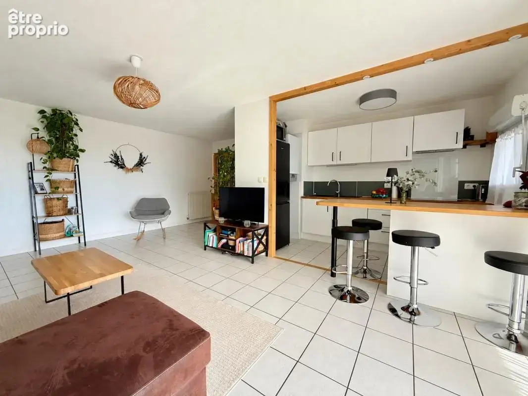 Bel Appartement Minimes - Vue lac - 2 chambres - terrasse - ascenseur - photo 9