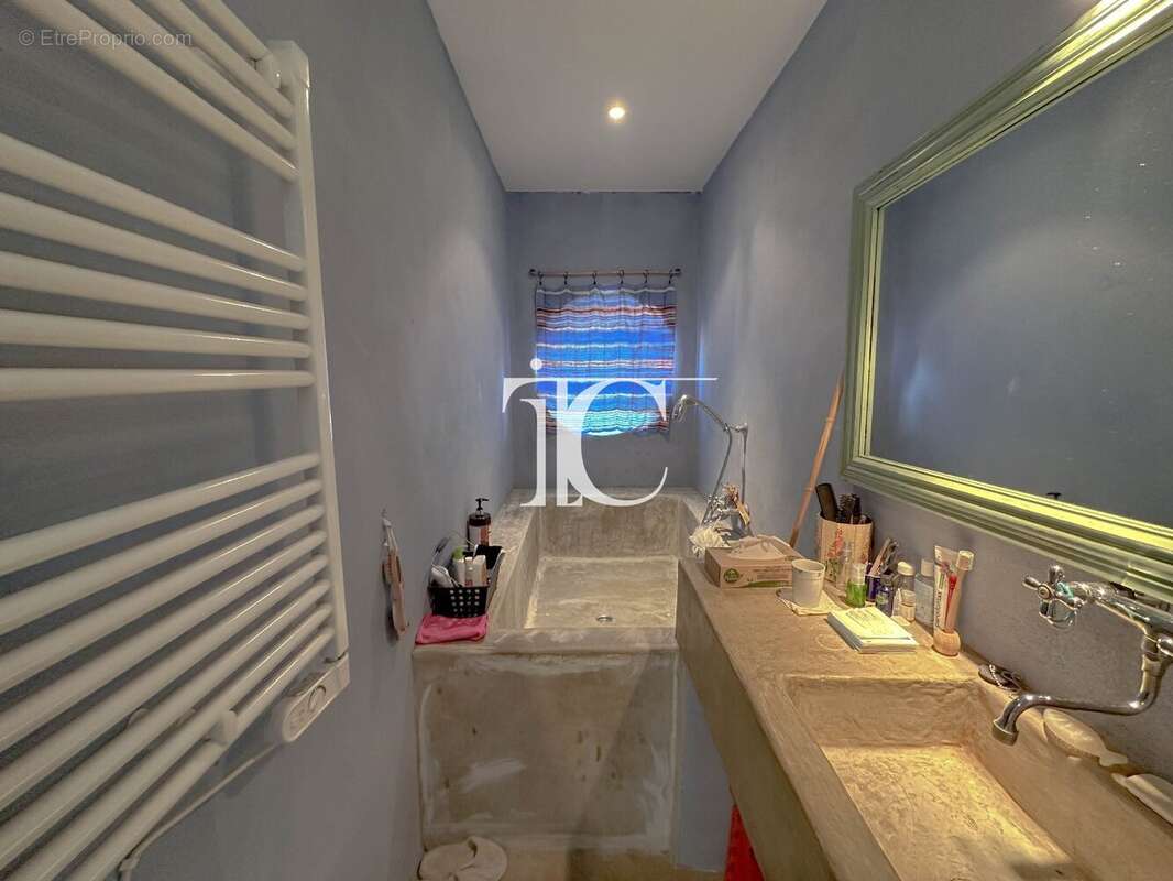 Maison à SAINT-AMBROIX