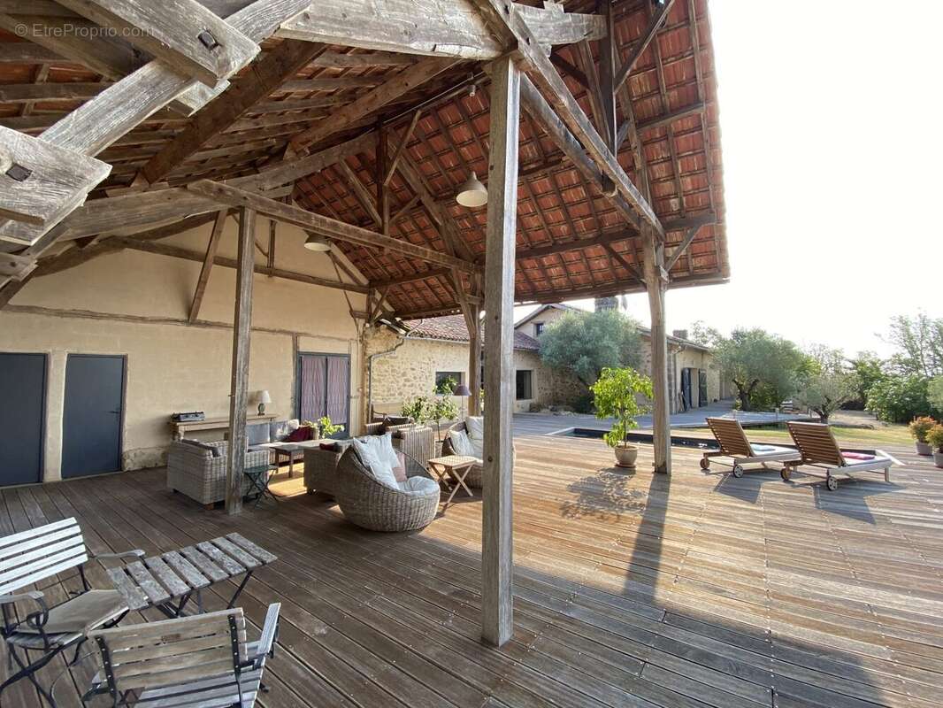 Maison 273 m² à Lupiac  - photo 3