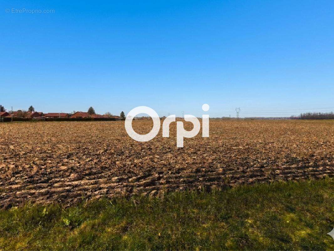 Maison à GONDECOURT