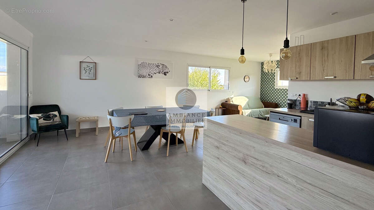 Appartement à GUILHERAND-GRANGES