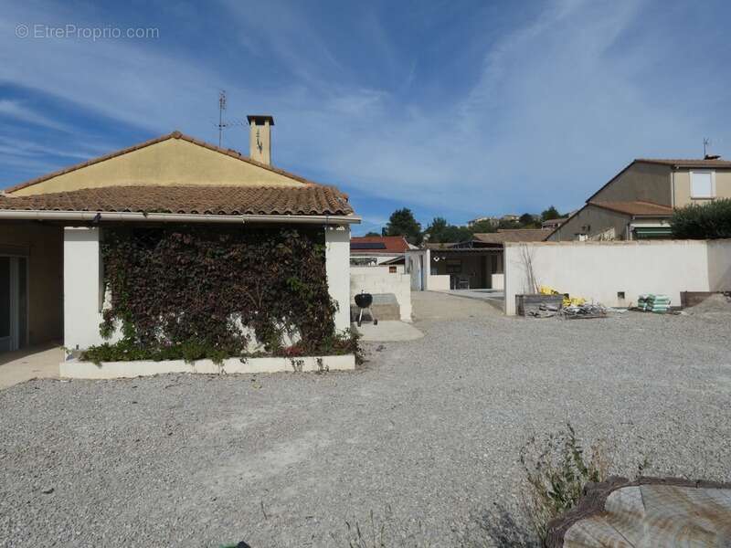 Maison à SAINT-GILLES