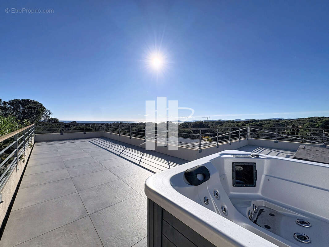 Villa sur le toit- Cœur de Boulouris- Vue panoramique - - photo 18