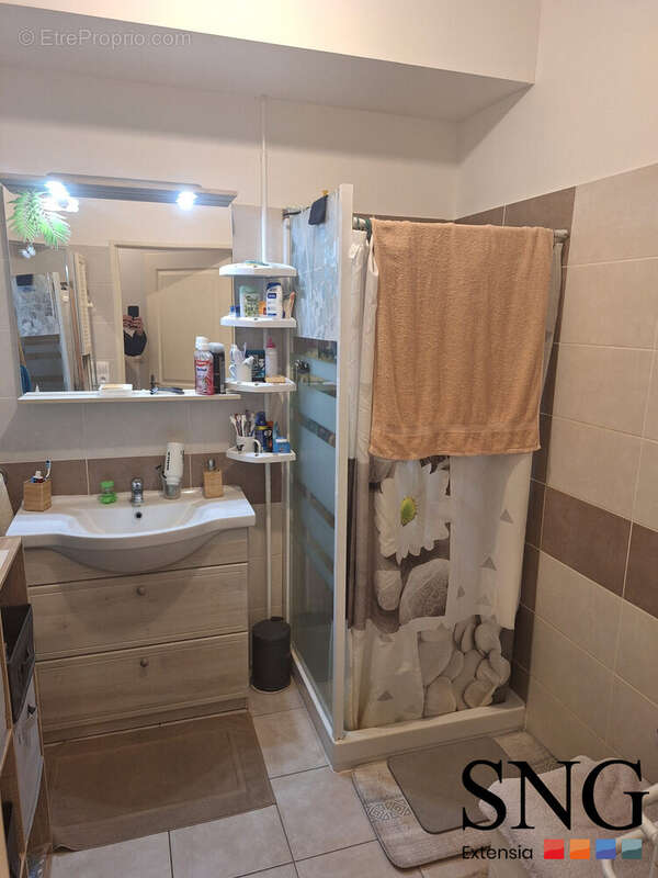 Appartement à ROBION