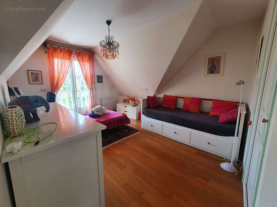 Maison à NANTEUIL-LES-MEAUX