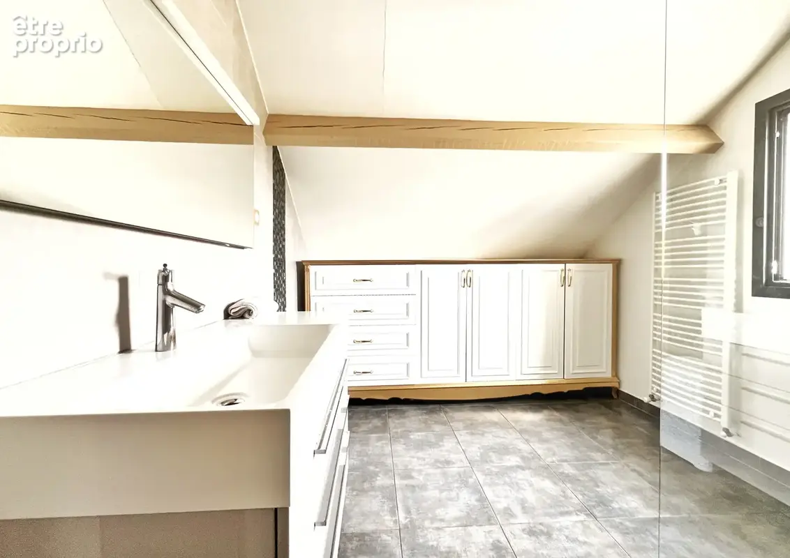 Maison familiale de 257 m2 habitables 278m2 au sol   Prestations haut de gamme et grand terrain - photo 13
