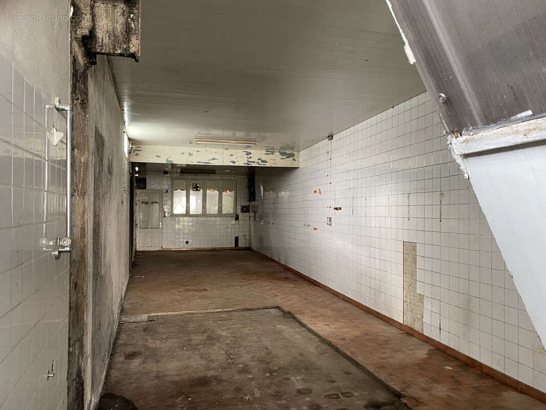 Parking à GROSBREUIL