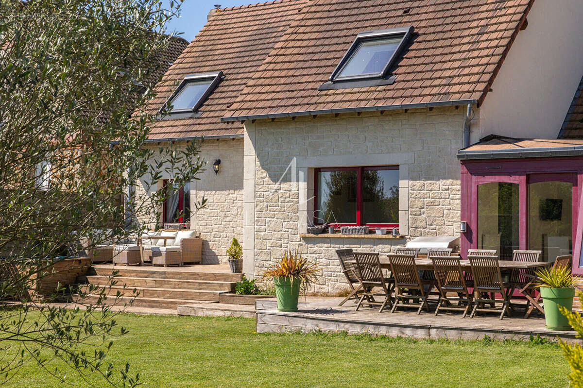 Maison à THORIGNY-SUR-MARNE