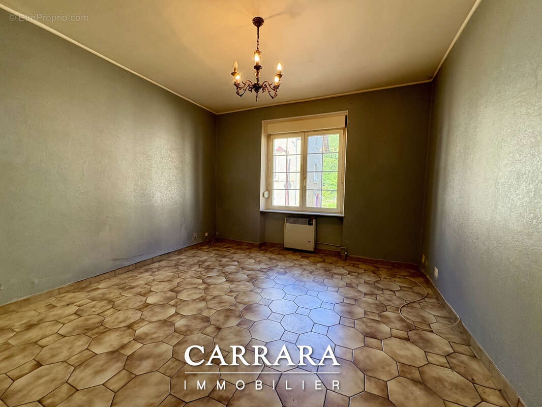 Appartement à ALGRANGE