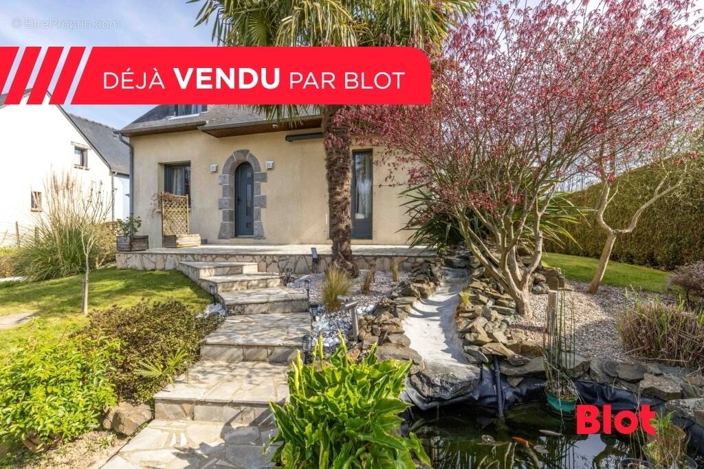 Maison à MONTREUIL-LE-GAST